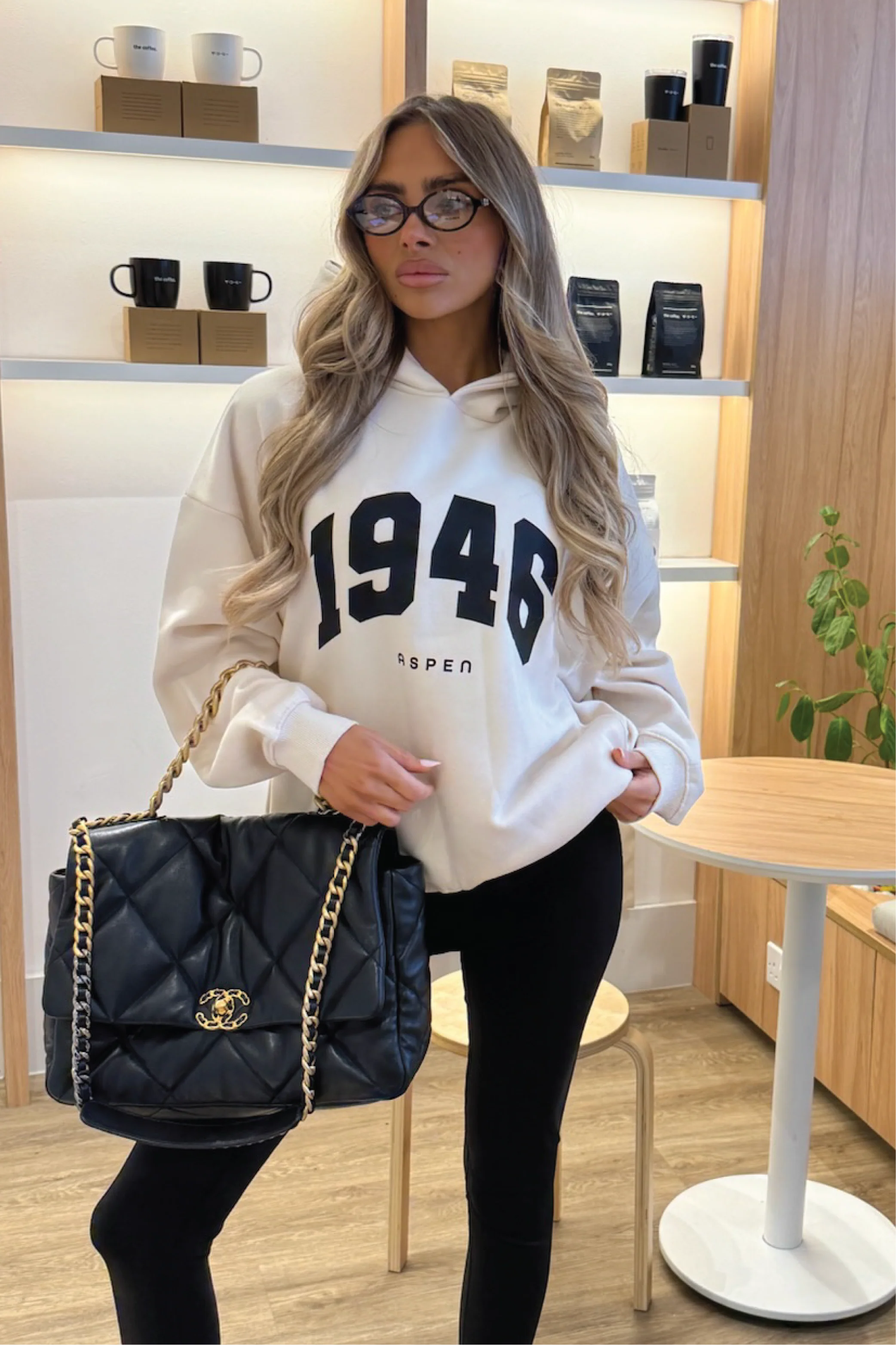 1946 ESSENTIAL IVORY PRINTED HOODIE - Image 2