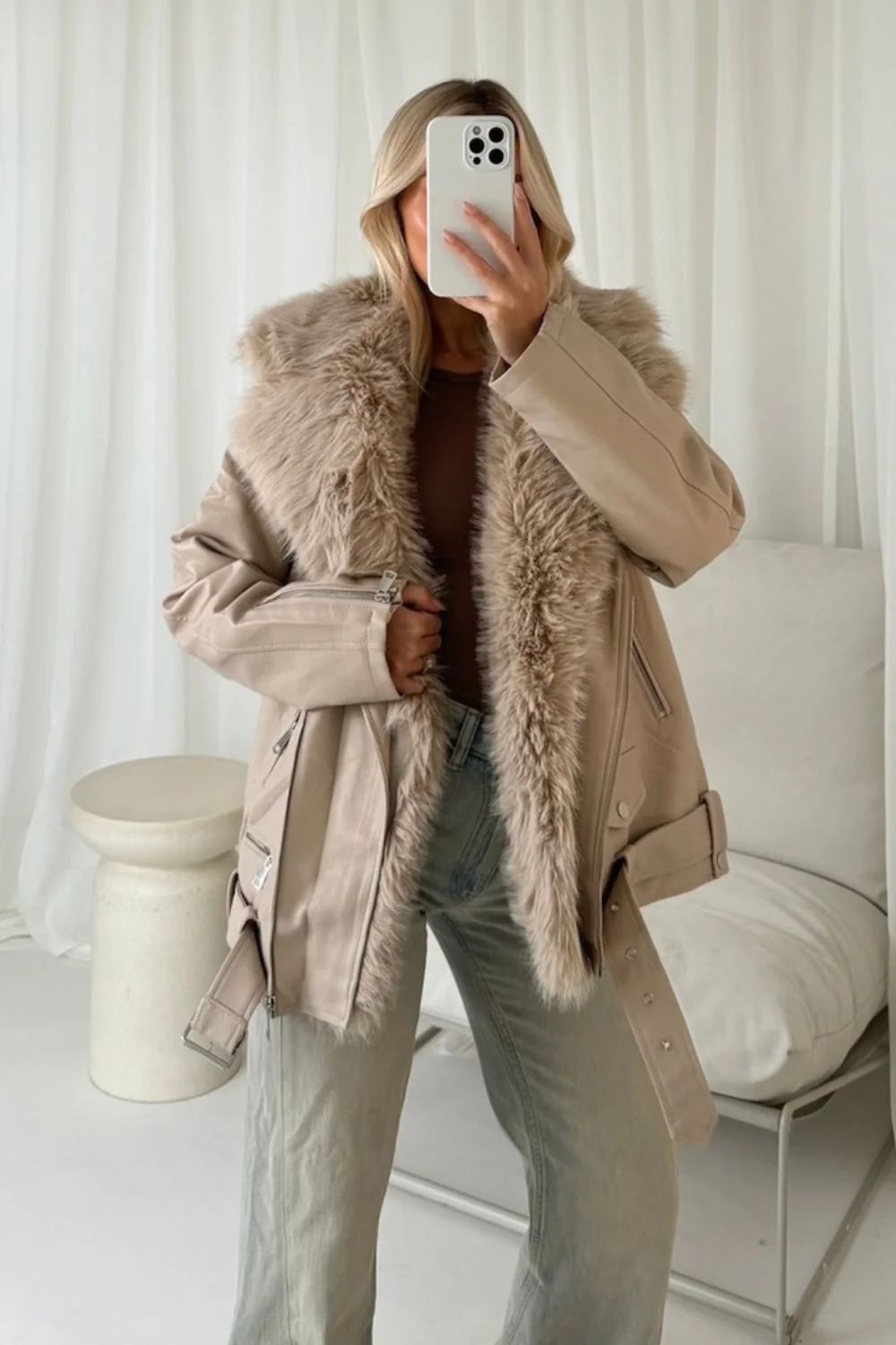 Alexis cream faux fur and PU leather jacket - Image 3