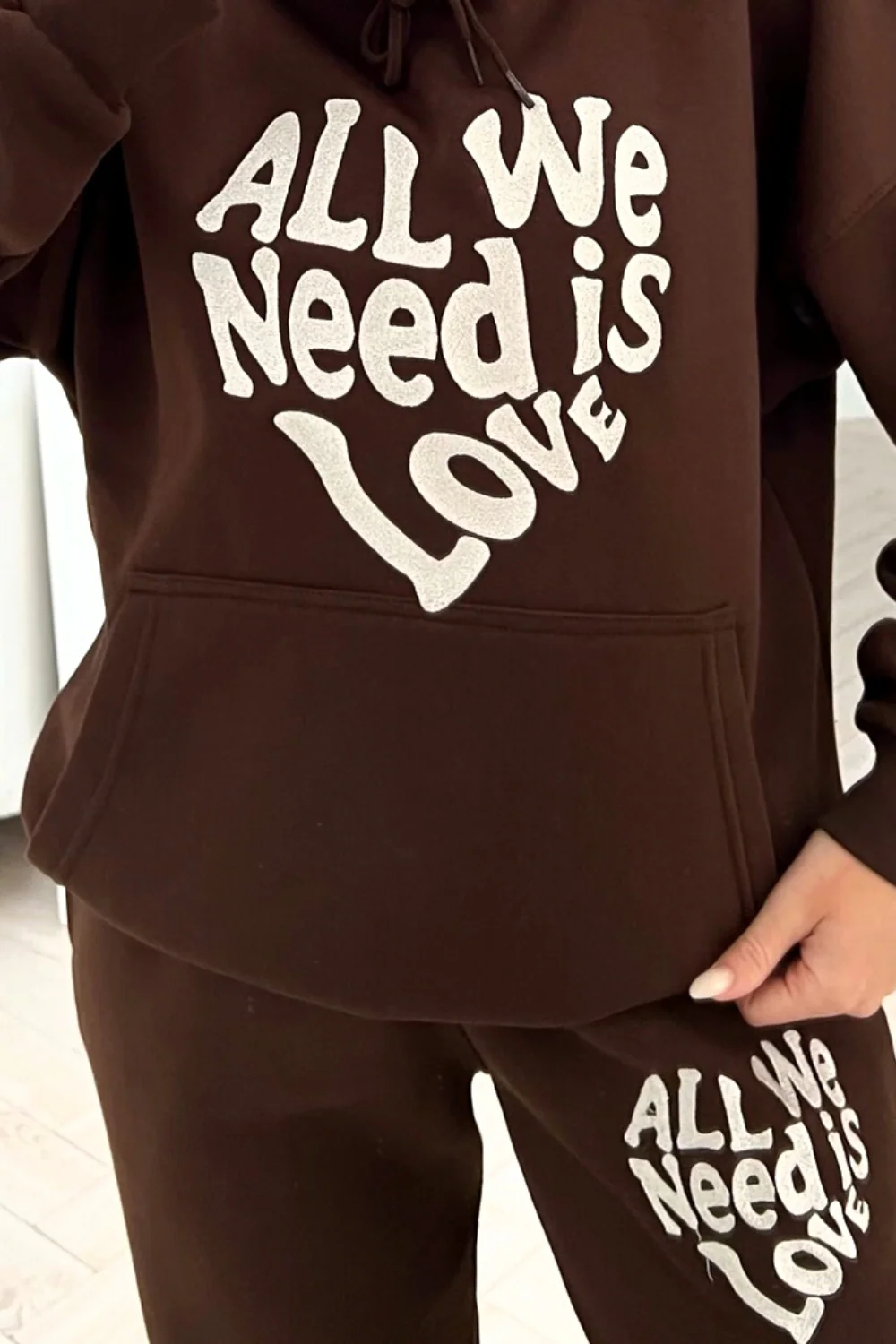 All you need is love Chocolate embroidered hooded loungewear set - Image 2