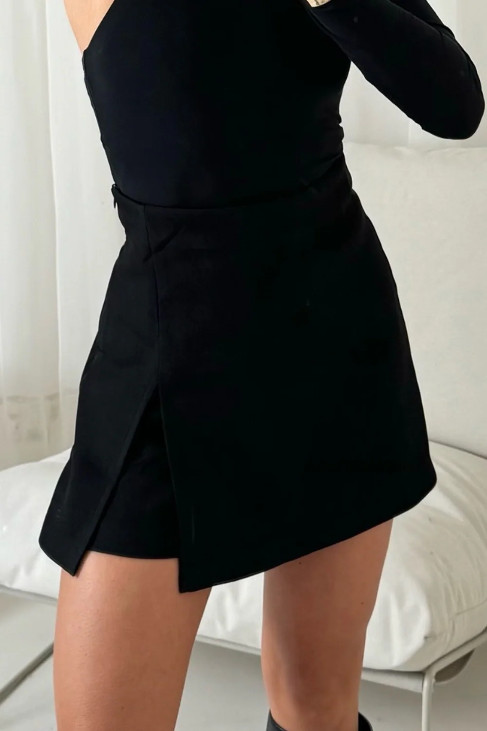 Amelia black tailored skort - Image 2