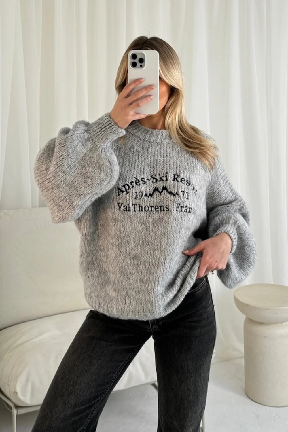 Apres ski grey embroidered knit  jumper - Image 2