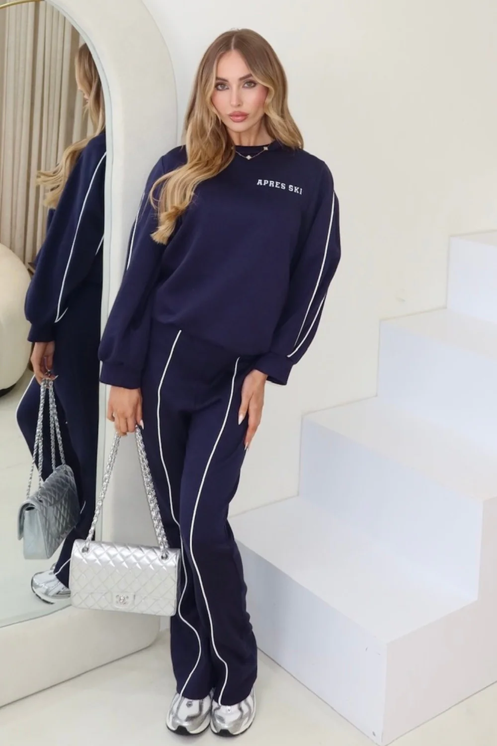 Apres ski navy sweater & flared pants loungewear - Image 2
