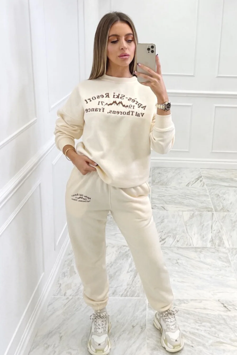 Apres Ski Resort Ecru sweater loungewear set - Image 3