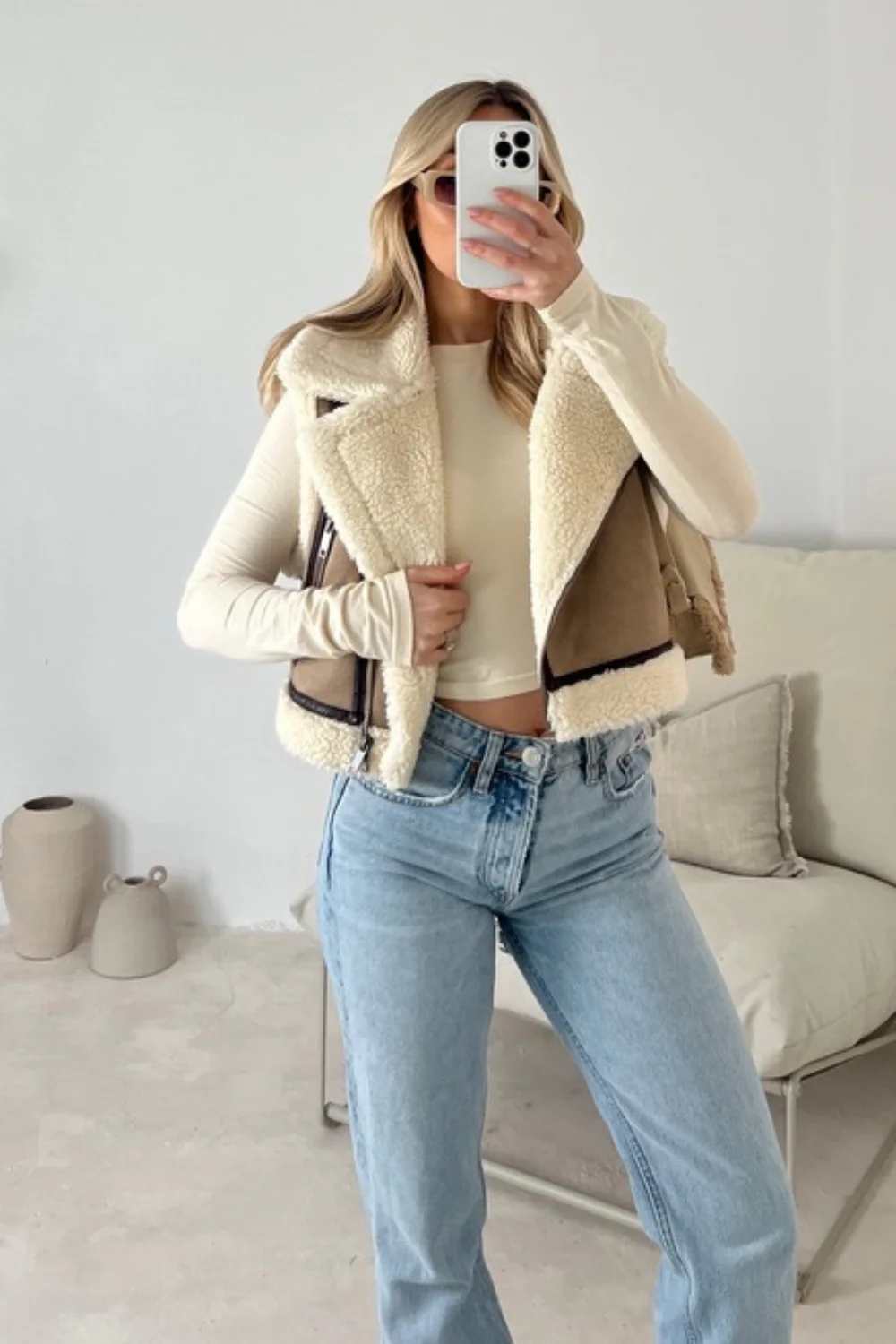 Ari beige cropped aviator gilet - Image 2