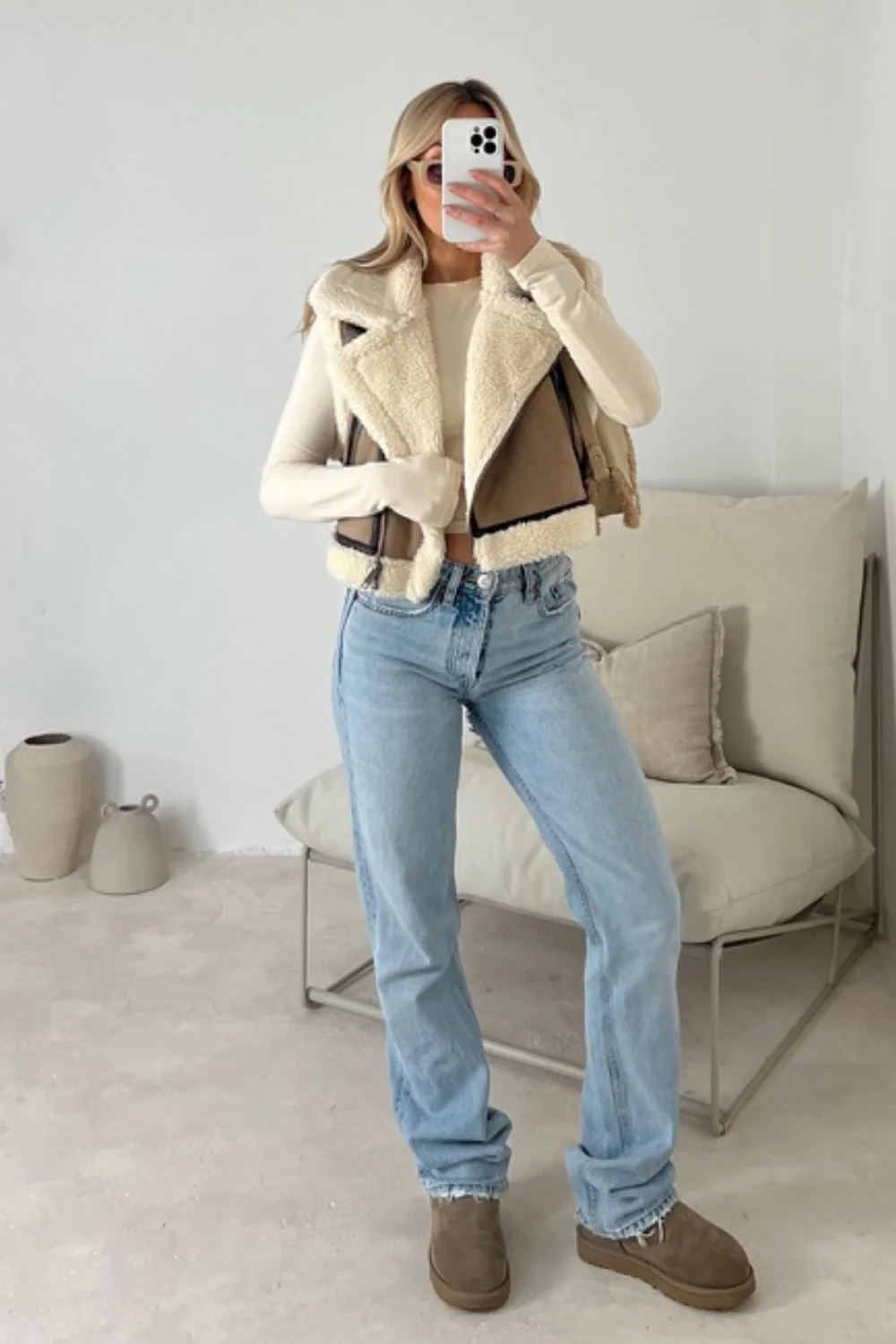 Ari beige cropped aviator gilet - Image 3