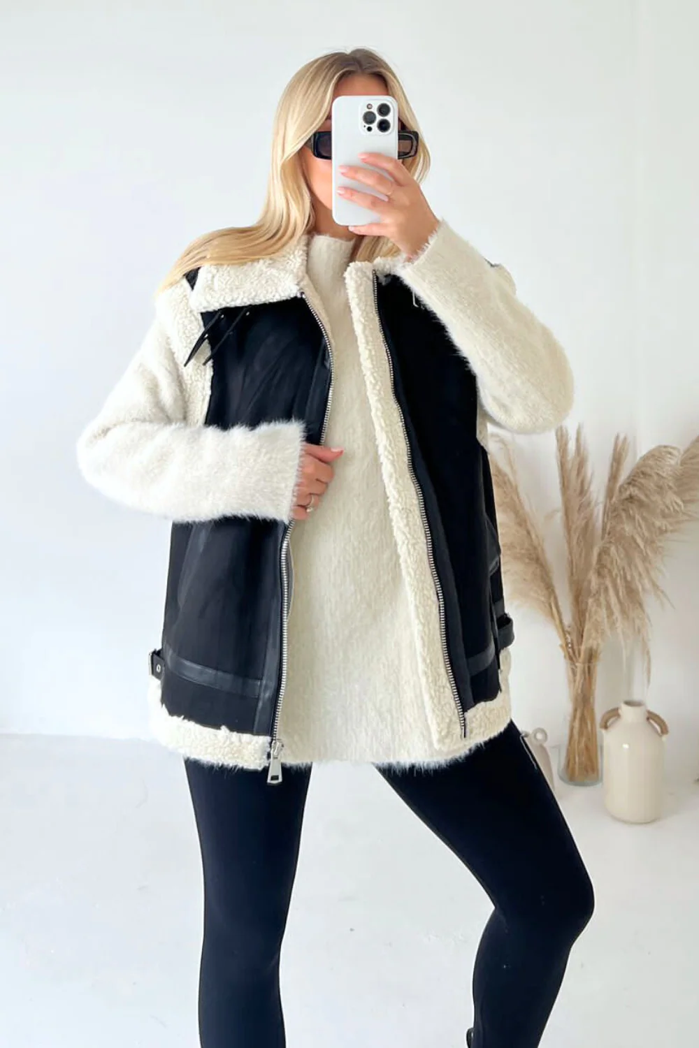 Ashley black aviator gilet - Image 4