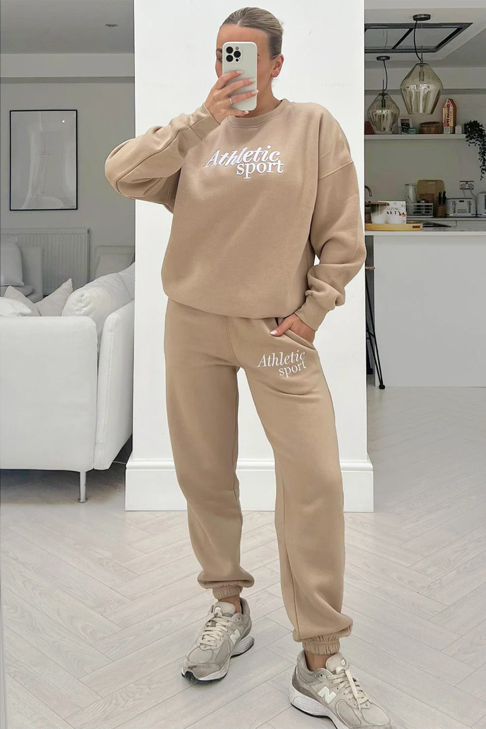 Athletic sport Stone embroidered jogger sweater loungewear set - Image 2