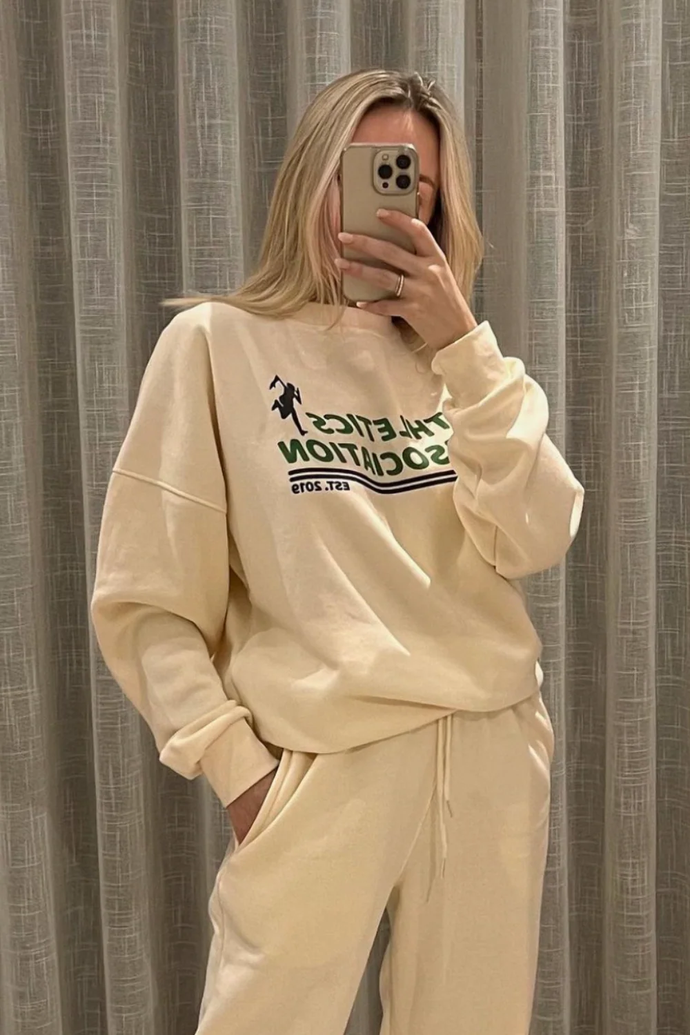 athletics association Embroidered ecru sweater loungewear set - Image 5