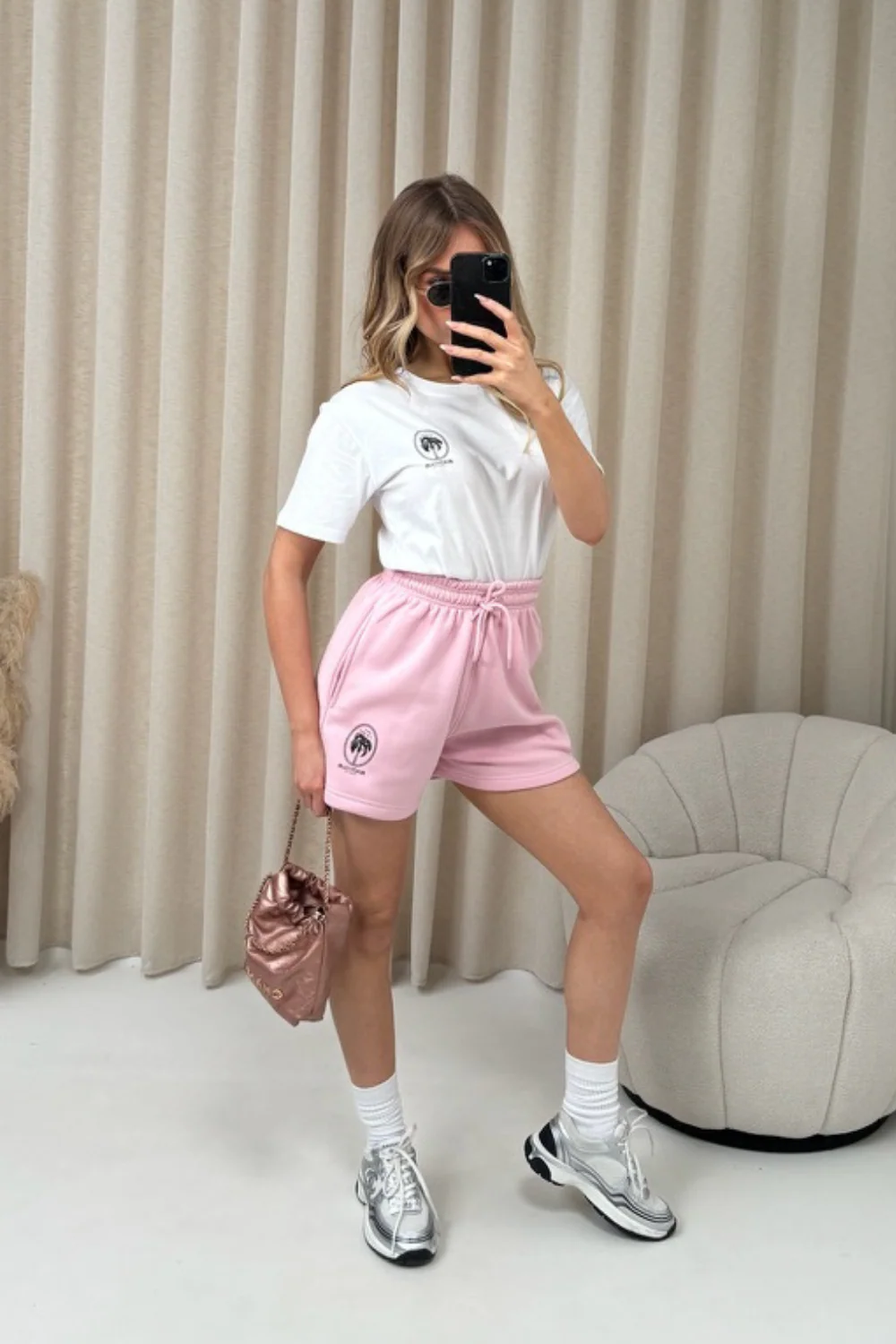 Beach club pink printed premium t-shirt and shorts - Image 3