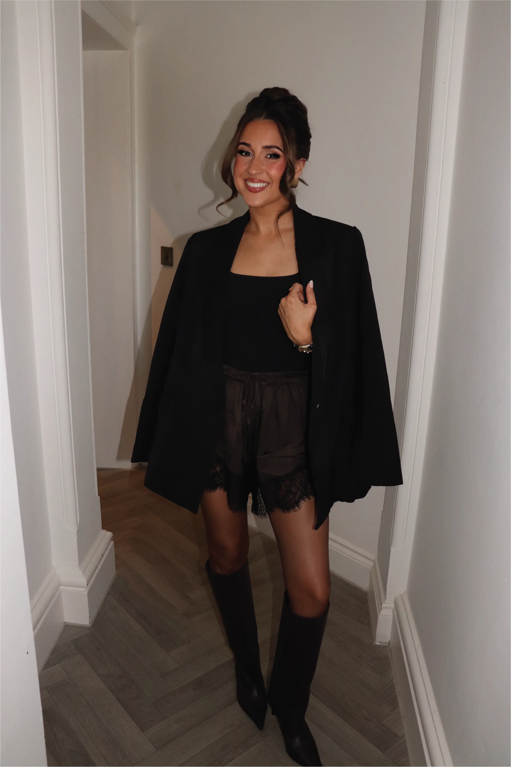 BROOKLYN CHOCOLATE WITH BLACK LACE TRIM SHORTS - Image 5