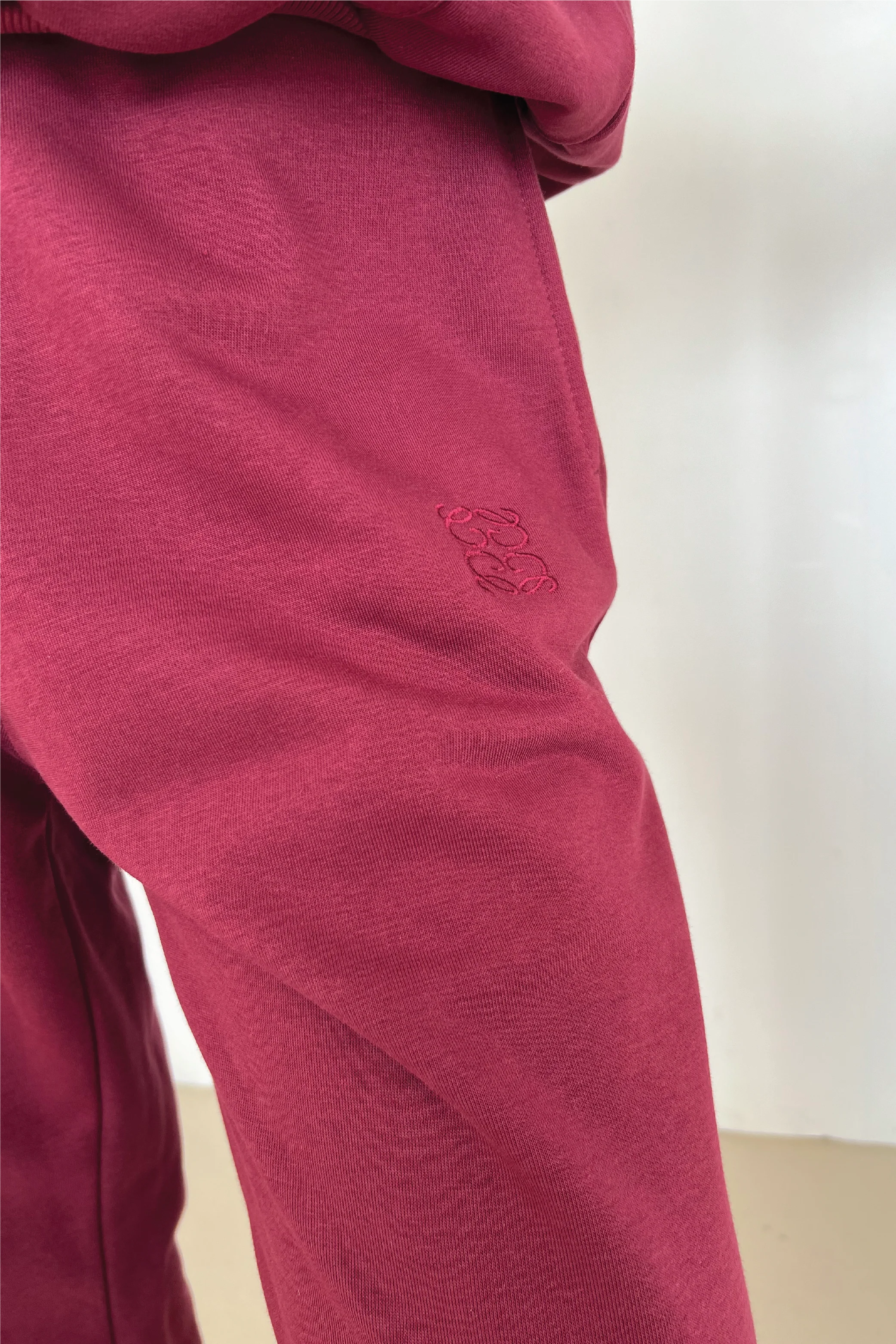 Burgundy embroidered logo straight leg jogger - Image 3