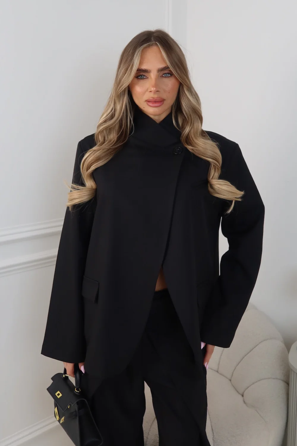 CHER BLACK HIGH NECK SHOULDER PADDED BLAZER