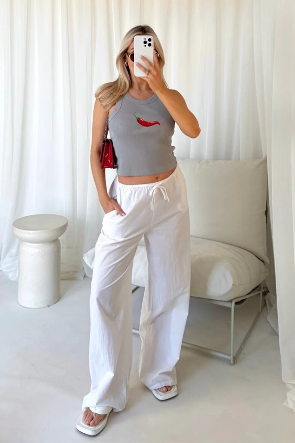 Chilli grey embroidered ribbed vest - Image 3