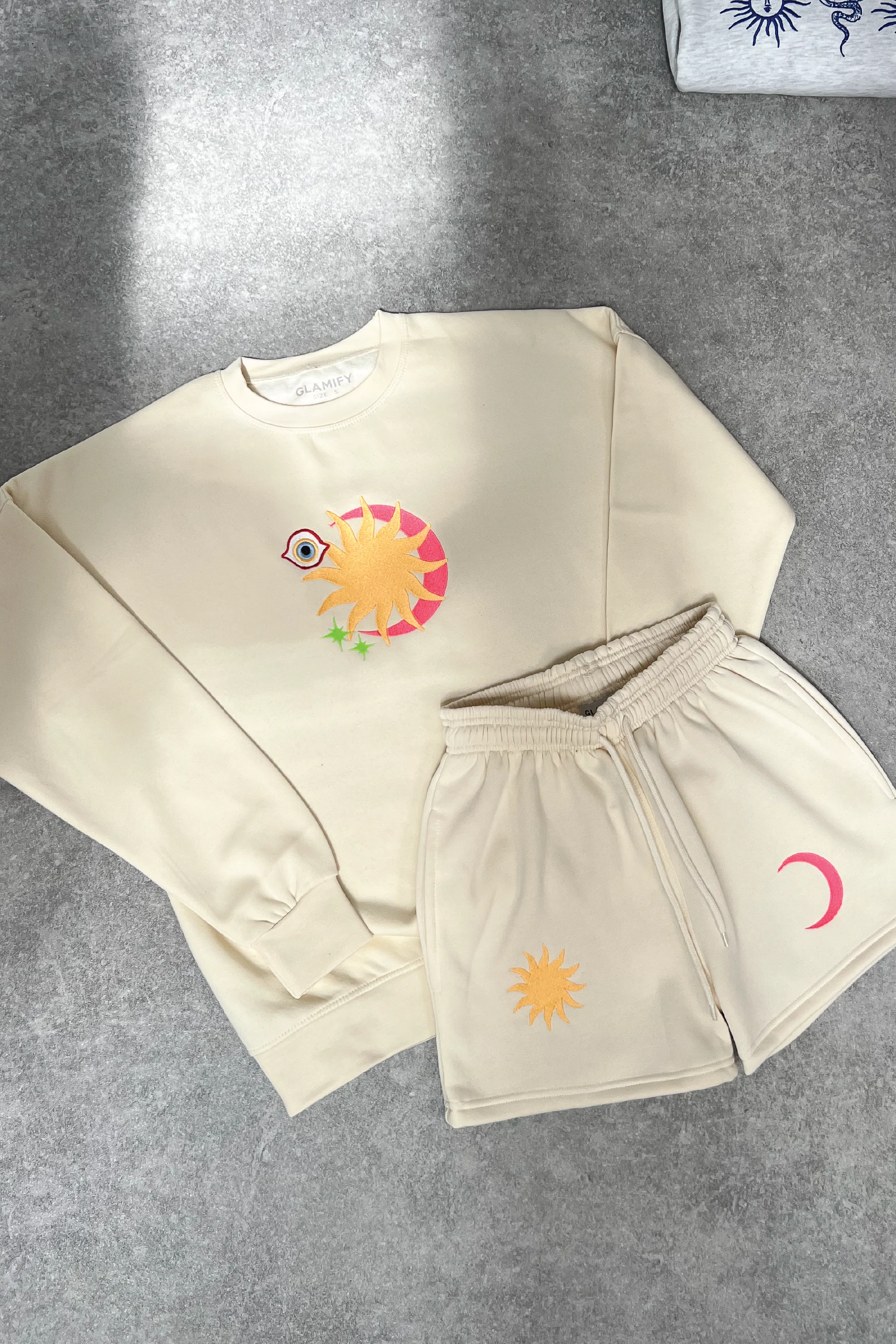 Cresent sun ecru embroidered sweater shorts loungewear - Image 4
