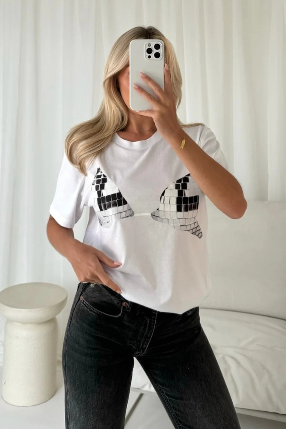 Disco bra white printed t-shirt - Image 2