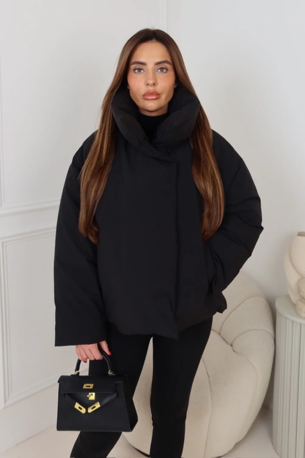 DOVA BLACK CROPPED PUFFER JACKET - Image 2