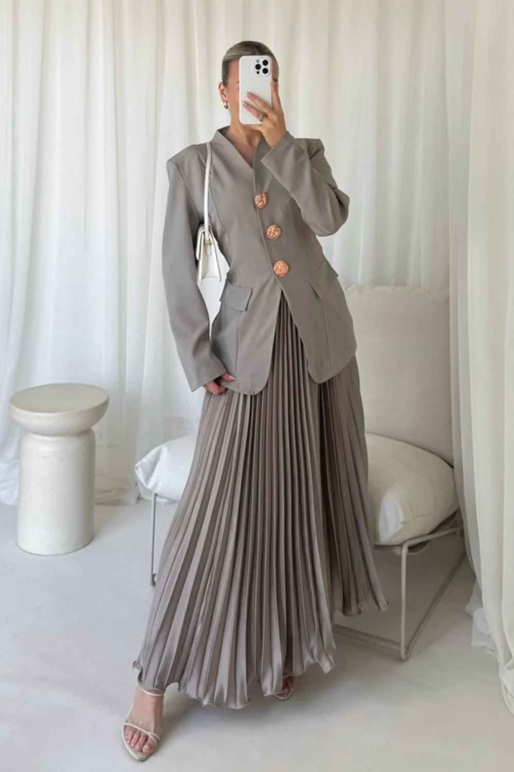 Emma taupe pleated midi skirt - Image 4