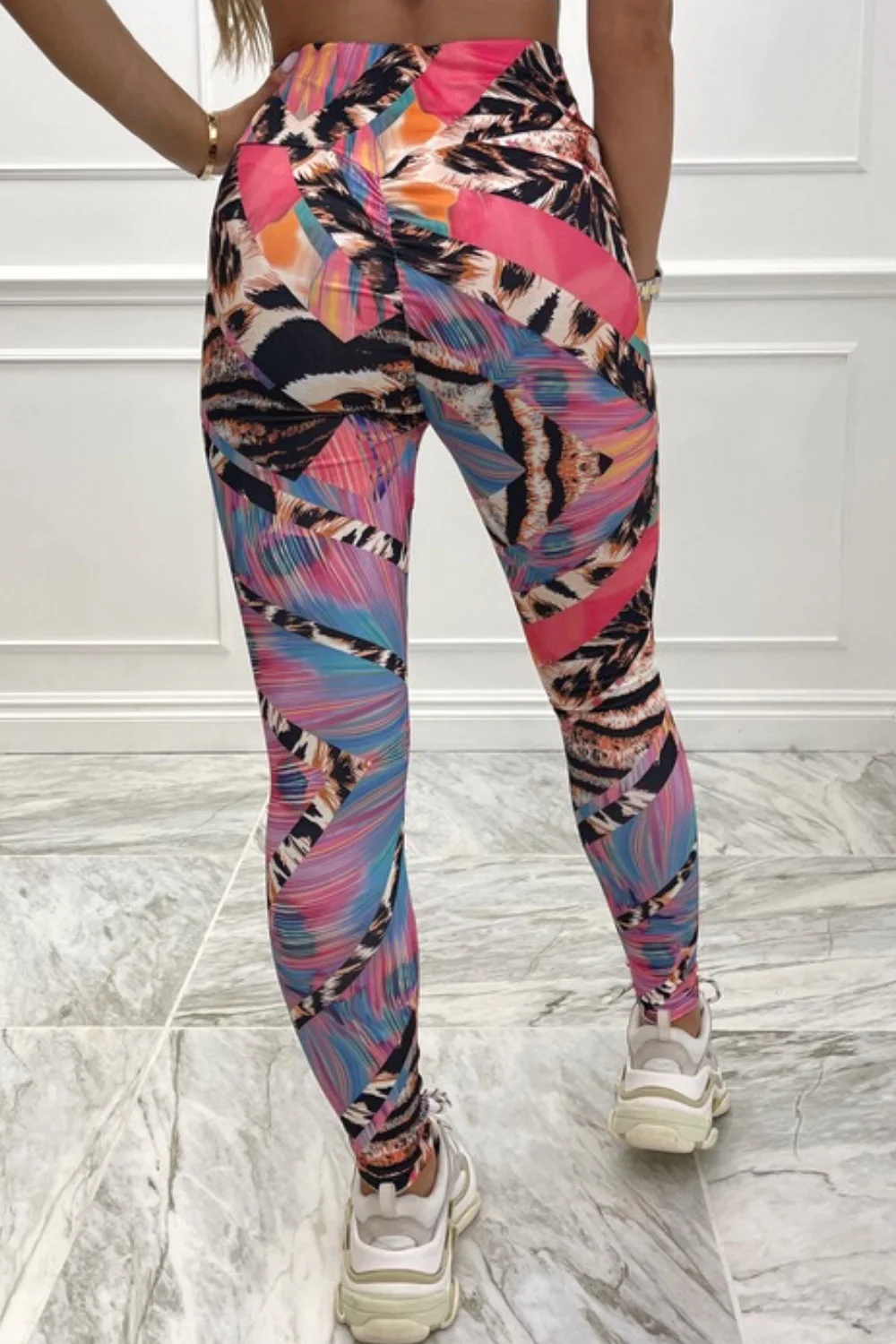 Envy multi aztec pattern ruched bum leggings - Image 2