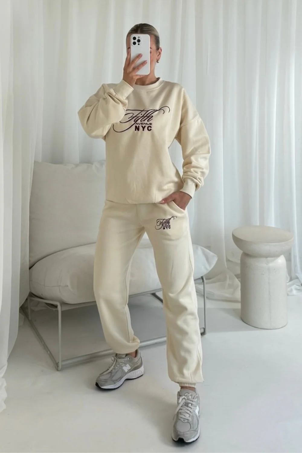 Fifth Avenue NYC embroidered sweater joggers loungewear - Image 2