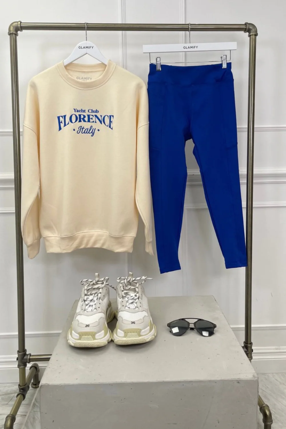 Florence yacht club cream embroidered sweatshirt - Image 4