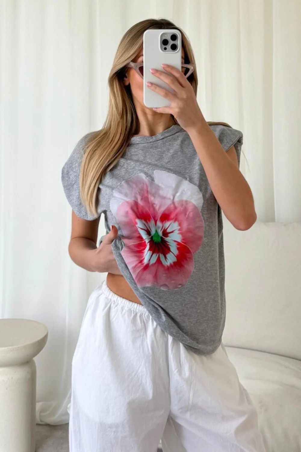 Flower printed grey shoulder pad t-shirt