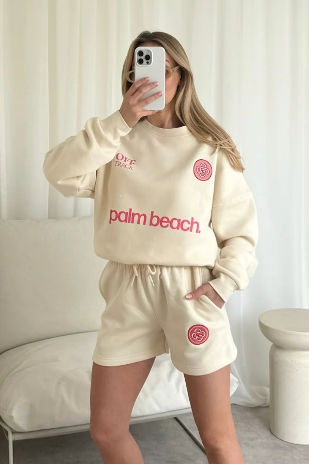G mono embroidered palm beach pink ecru sweater shorts loungewear - Image 2