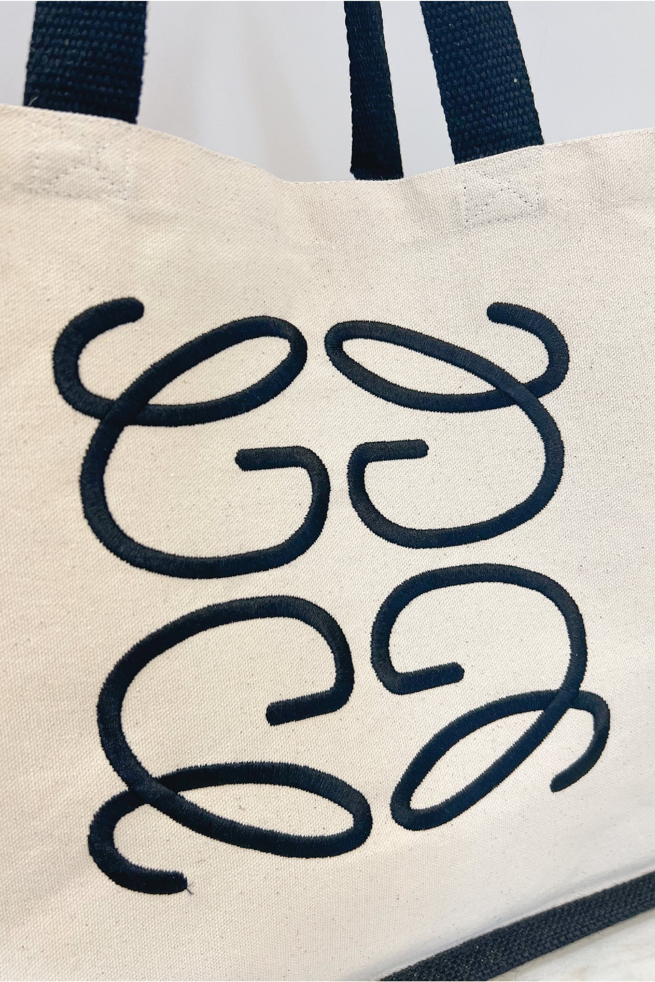 GeGe Black embroidered Large Tote - Image 4