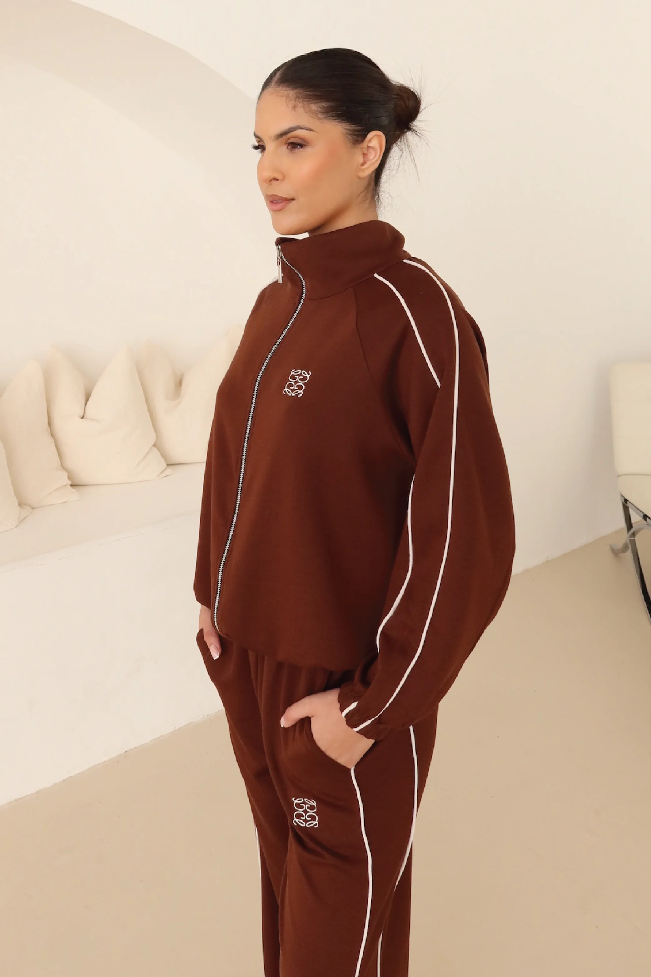 GeGe chocolate contrast piping detail zip jacket & trouser loungewear - Image 2