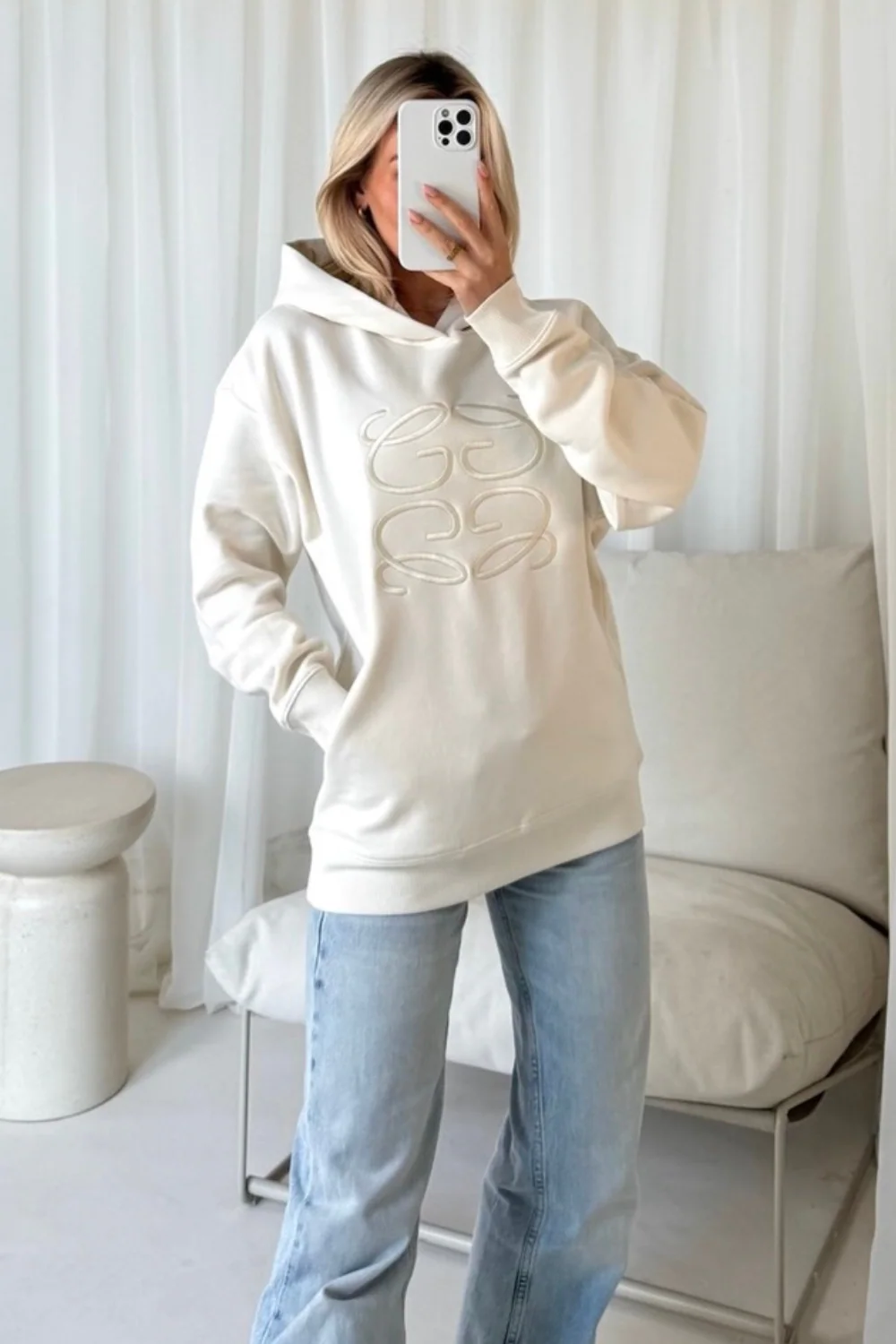 GeGe ecru embroidered oversized hoodie - Image 3