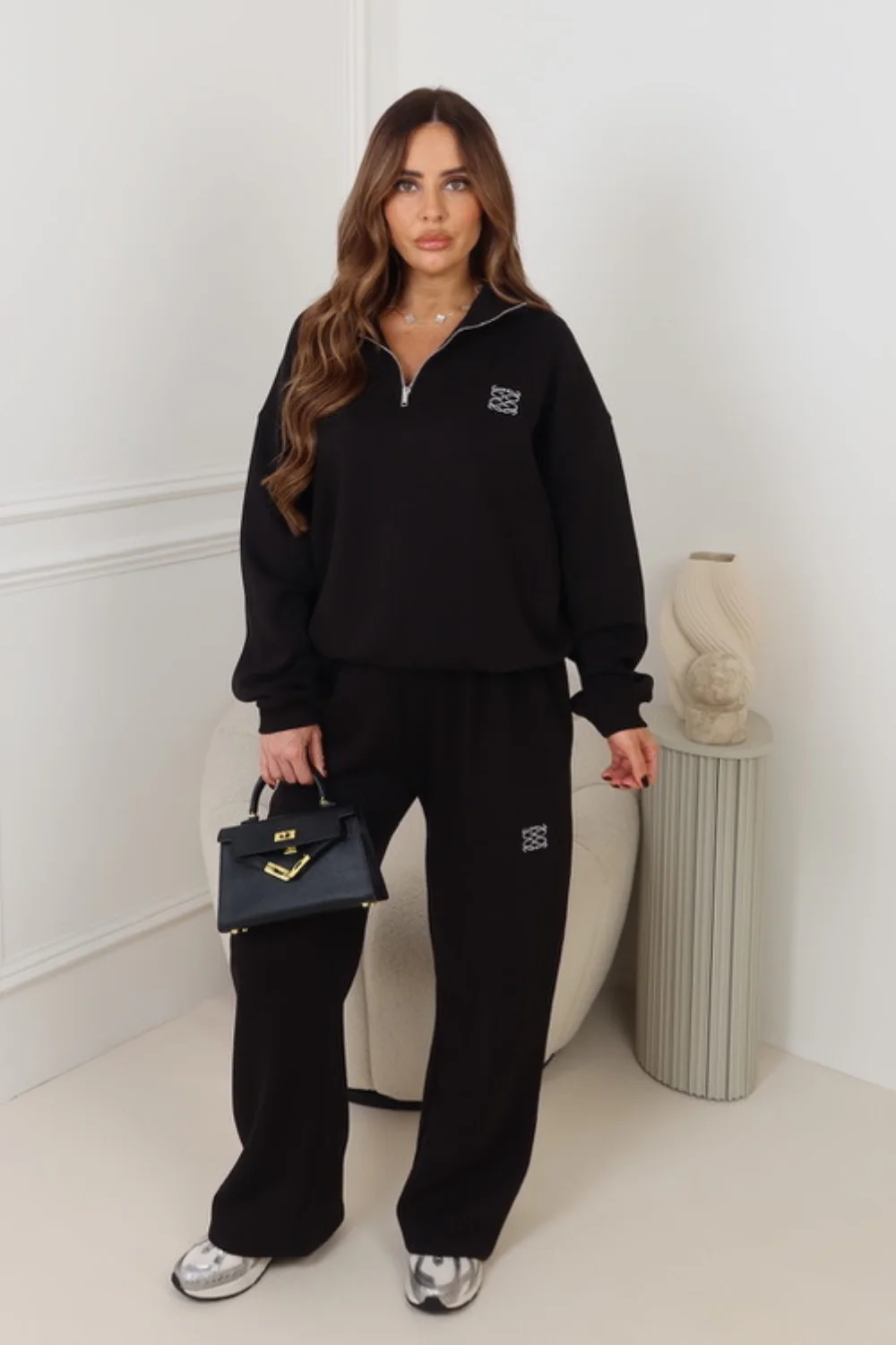 GEGE EMBROIDERED BLACK PREMIUM ESSENTIAL 3/4 ZIP - Image 2