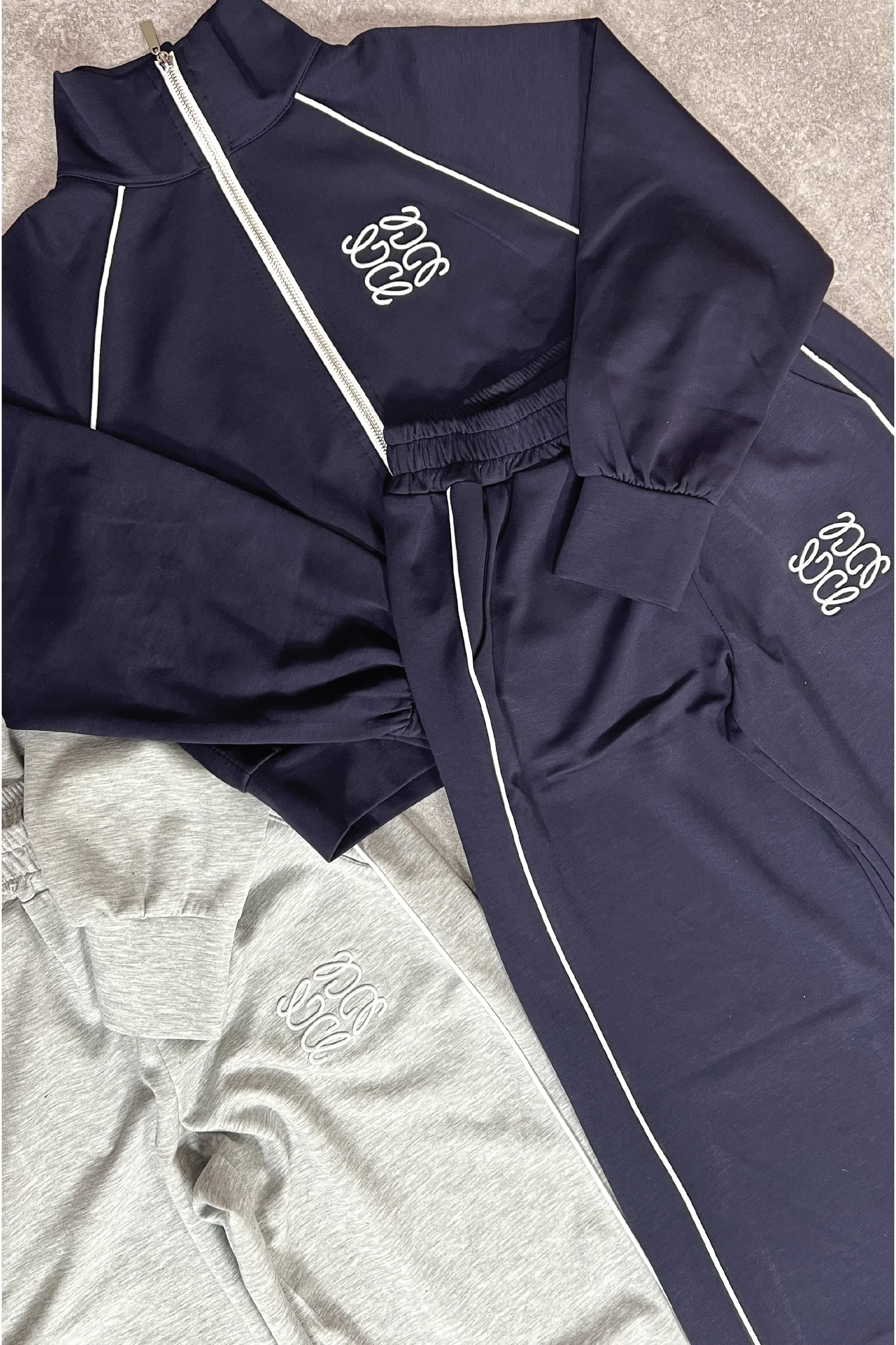 GeGe navy contrast piping zip through jacket & trouser loungewear - Image 4