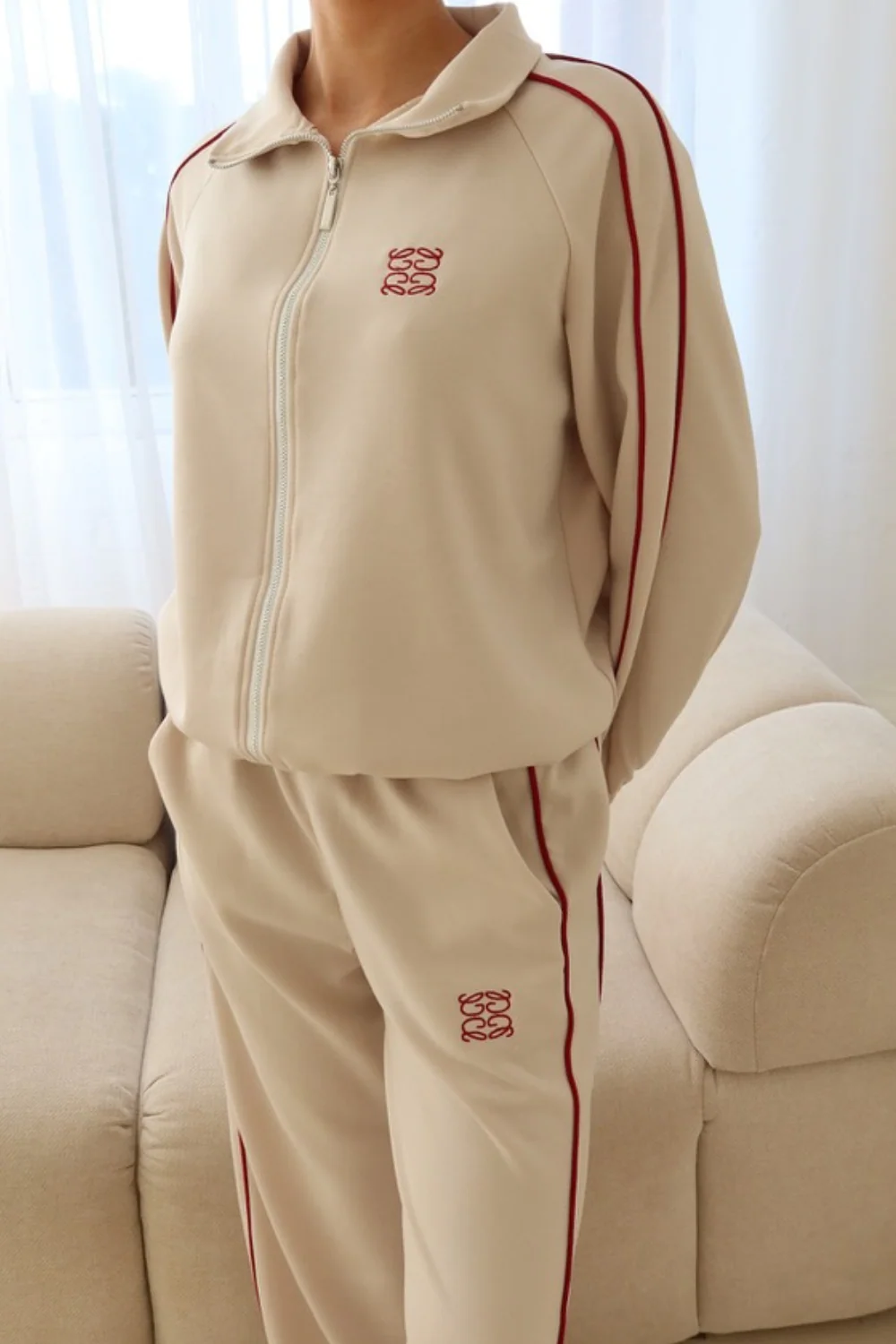 GeGe stone contrast piping detail zip jacket & trouser loungewear - Image 4