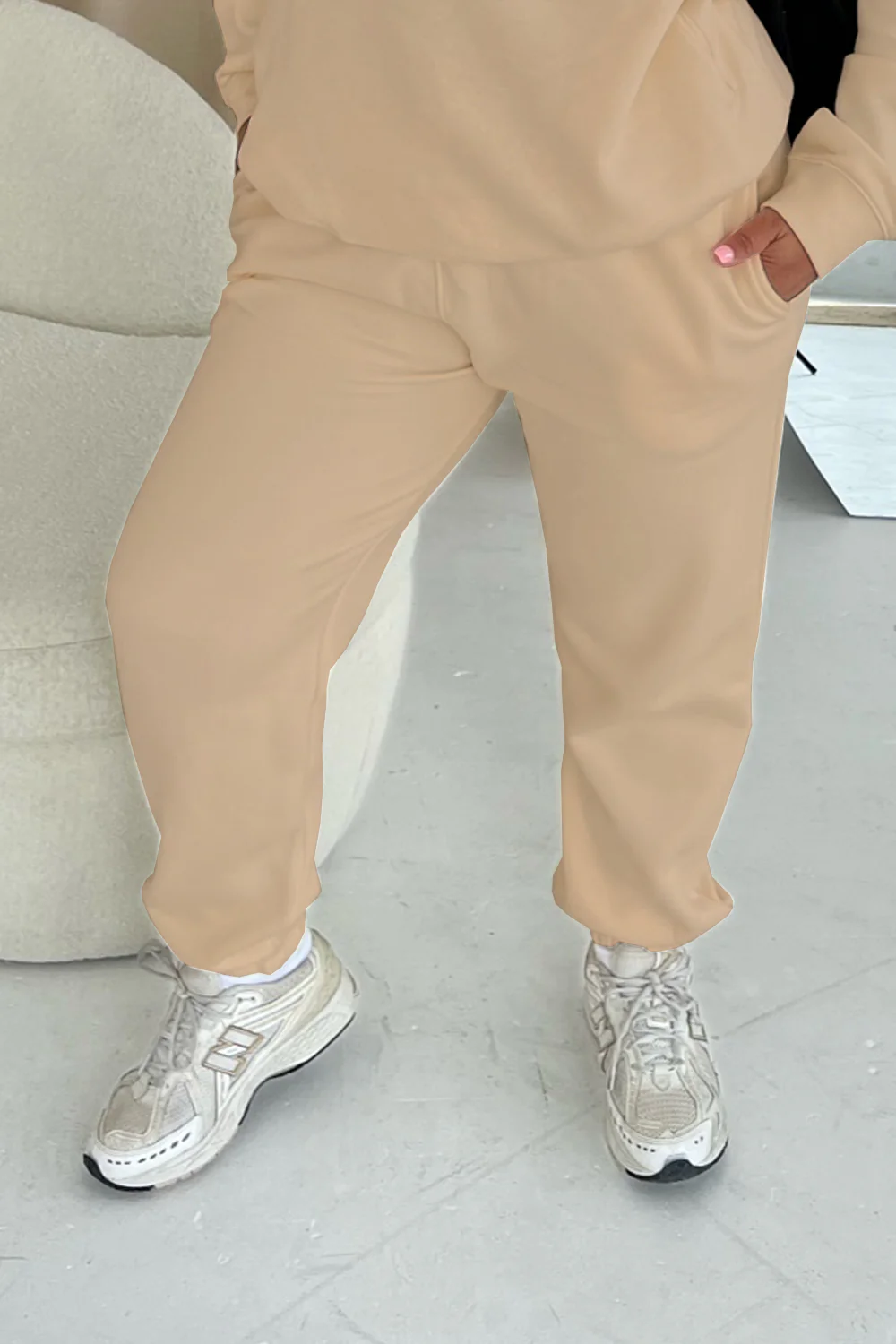 Glamify CURVE premium essential relaxed stone jogger