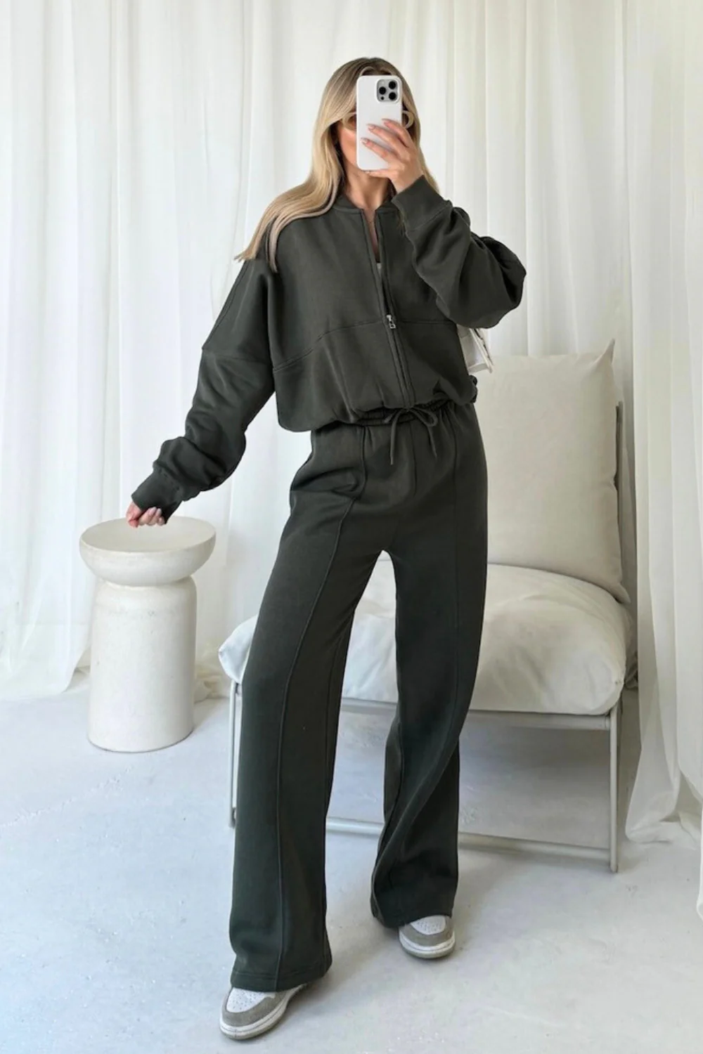 Glamify premium essential khaki bomber jacket - Image 3