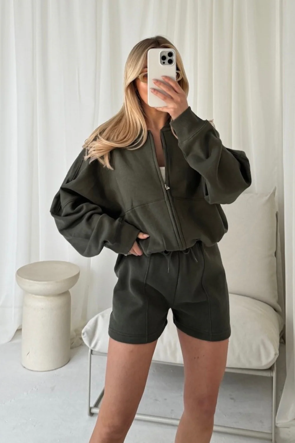 Glamify premium khaki seam detail shorts - Image 3