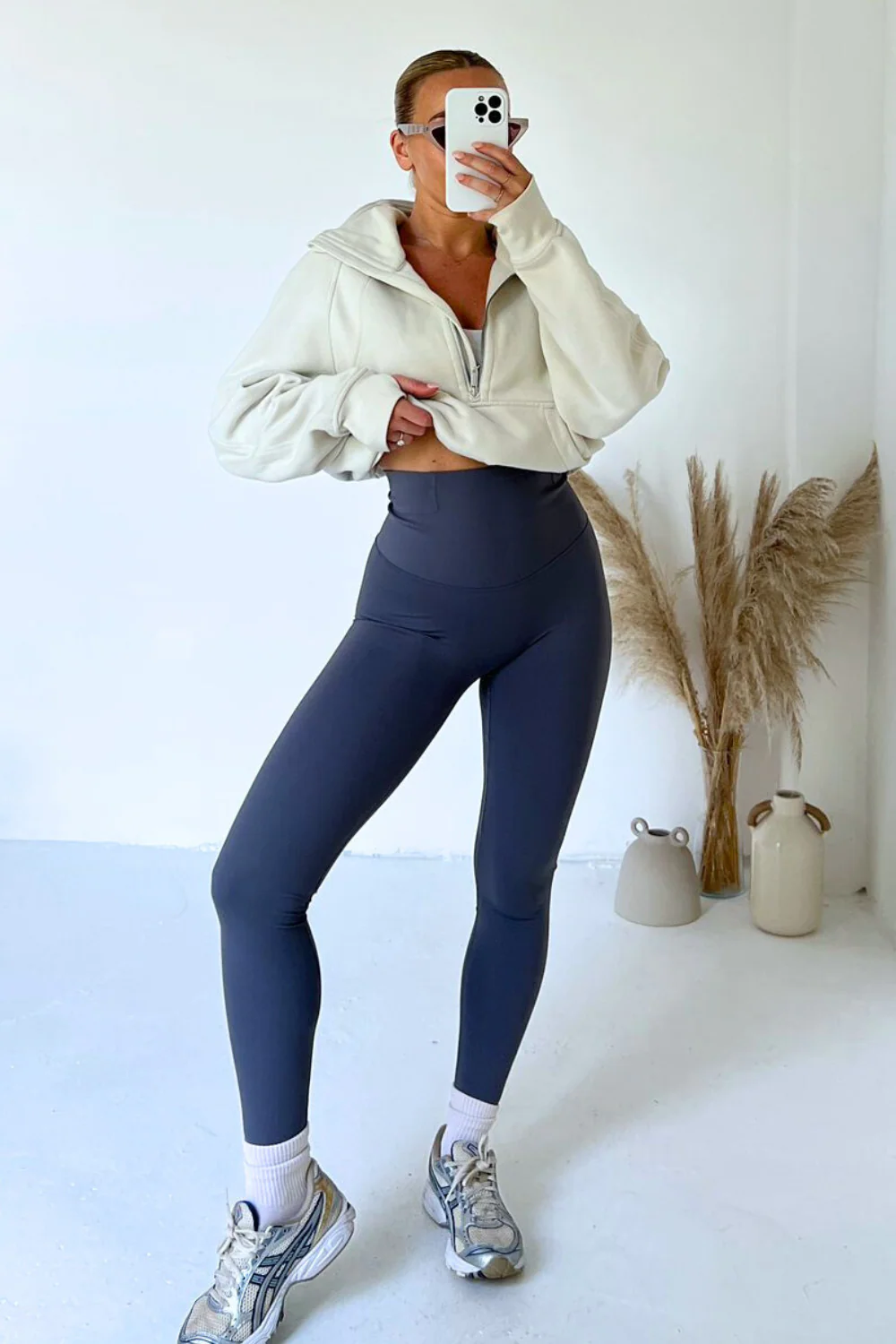 Grace grey seamless leggings - Image 3