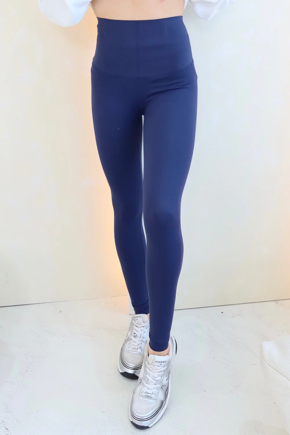 Grace navy seamless leggings - Image 2