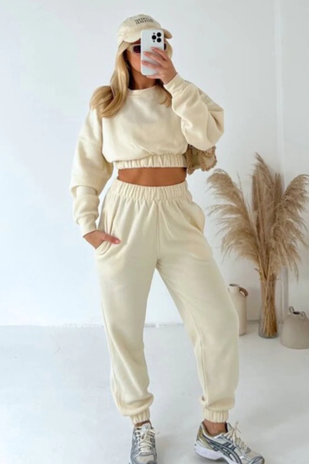 Gracie ecru cropped sweater jogger loungewear set - Image 3
