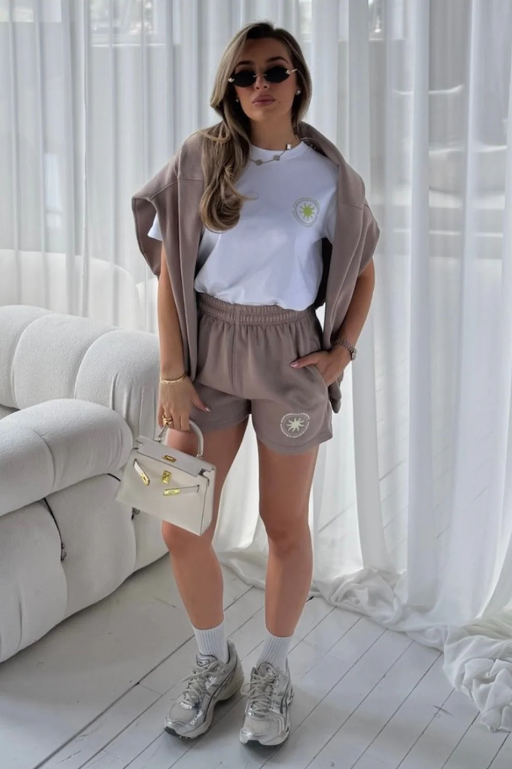 Hamptons printed mocha short - Image 2