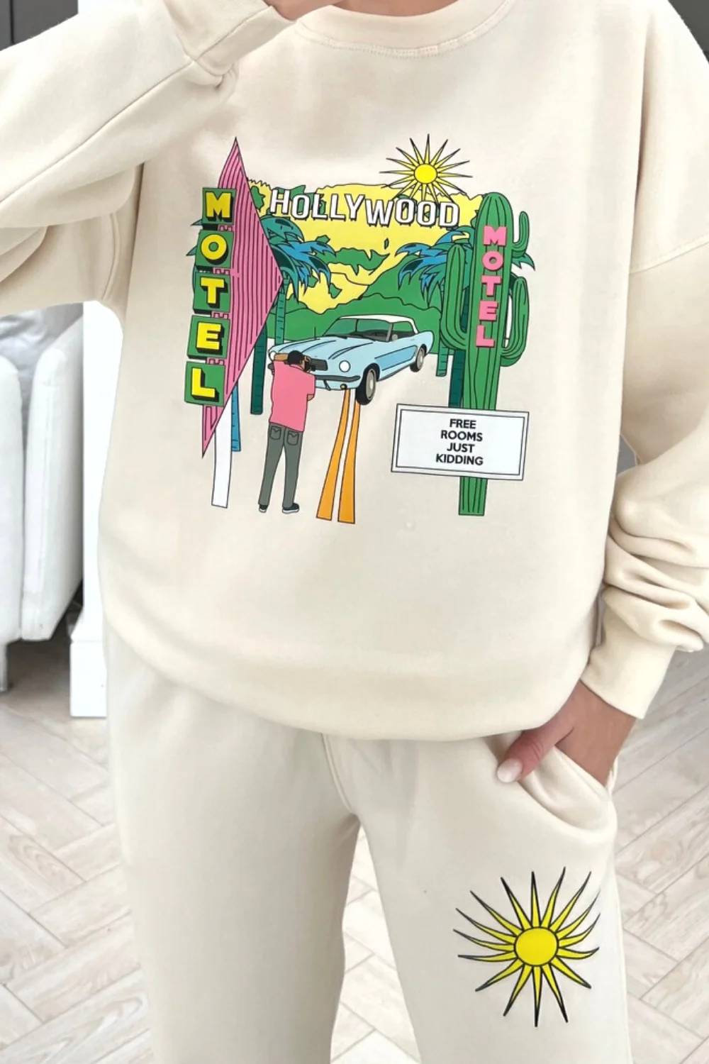 Hollywood ecru printed sweater loungewear set - Image 3