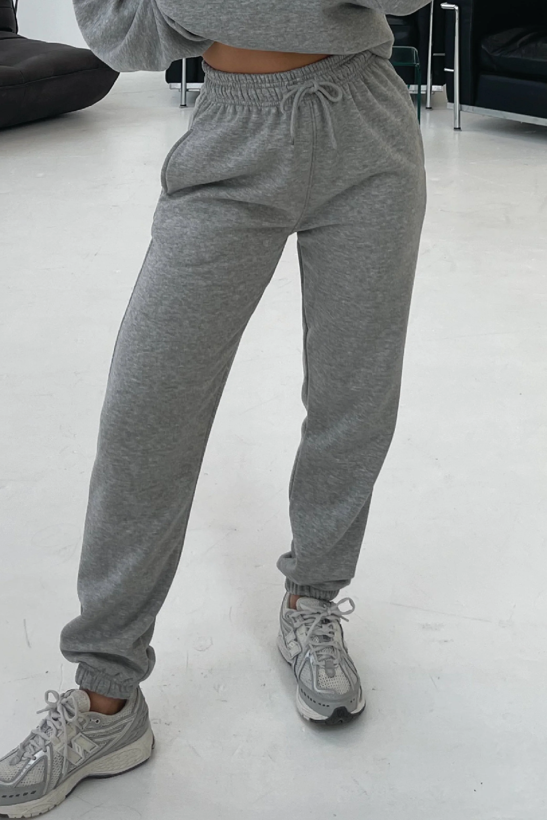 Glamify basics relaxed melange grey  jogger - Image 3