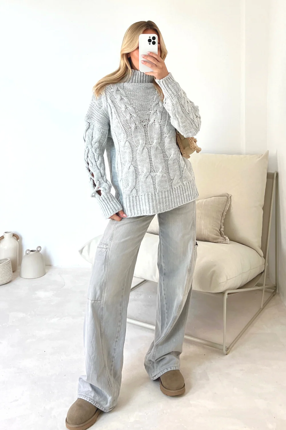 Joesphine grey cable knit jumper - Image 2