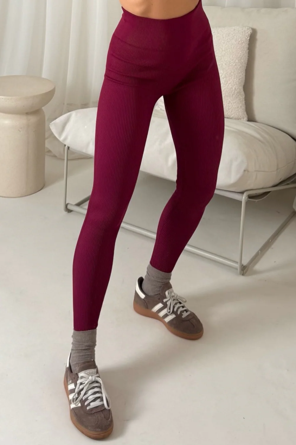 Katy burgundy ribbed leggings - Image 3