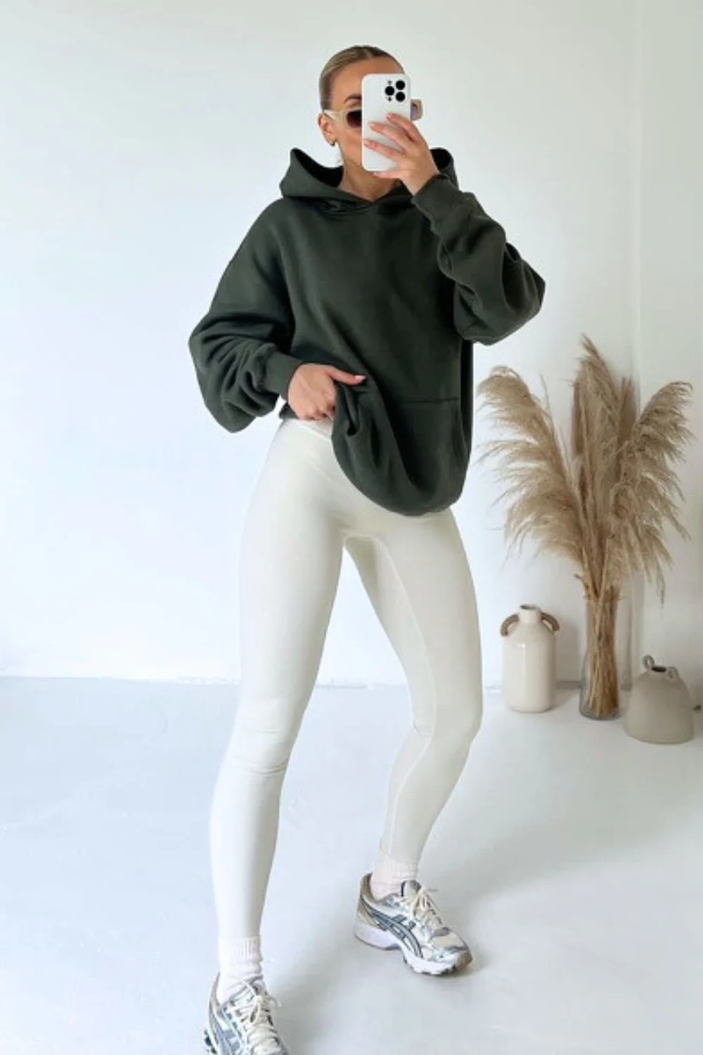 Khaki oversized kangaroo pocket hoodie premium essentials - Image 3