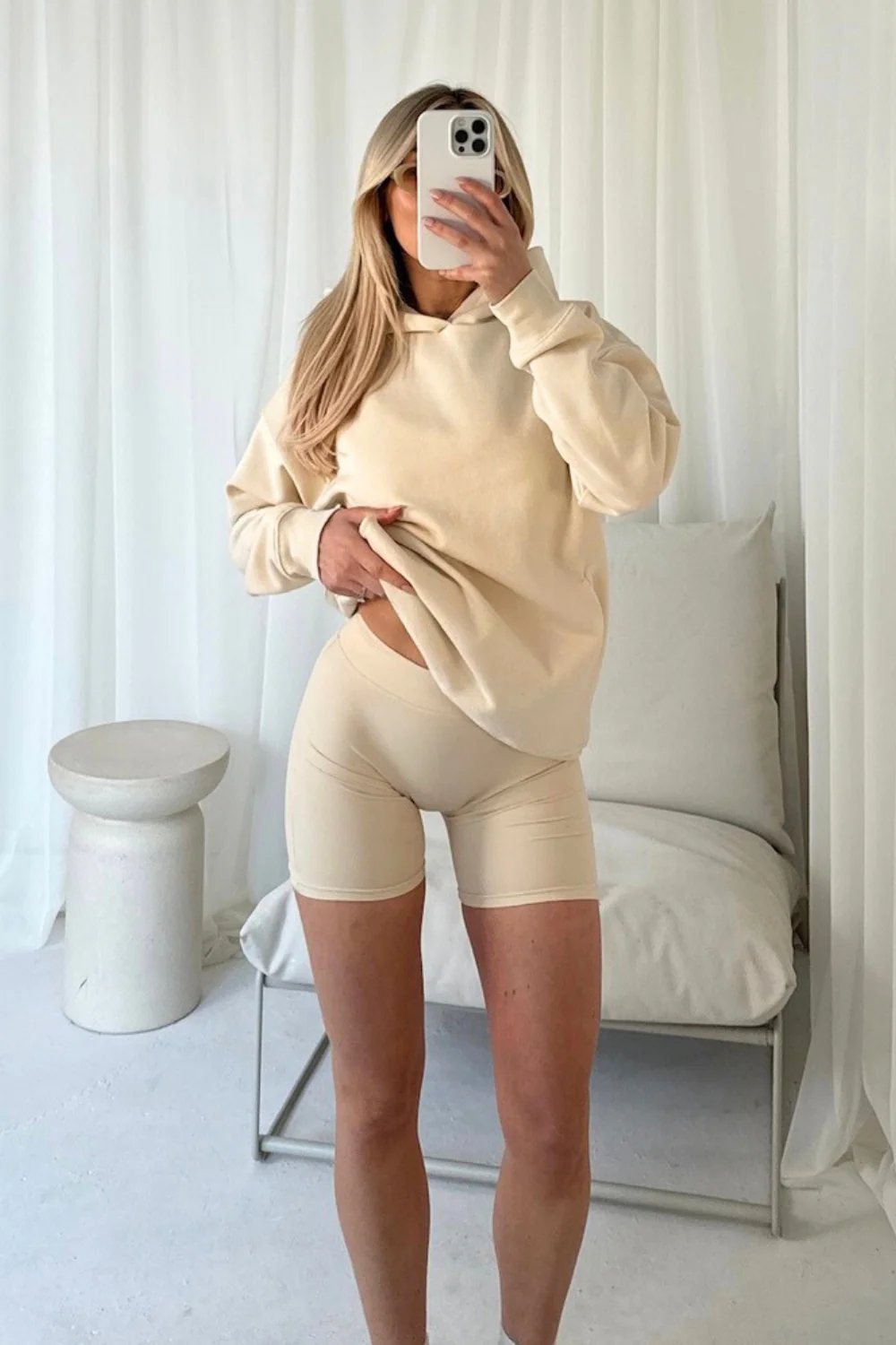 Khloe ecru hoodie and cycling short set - Image 3
