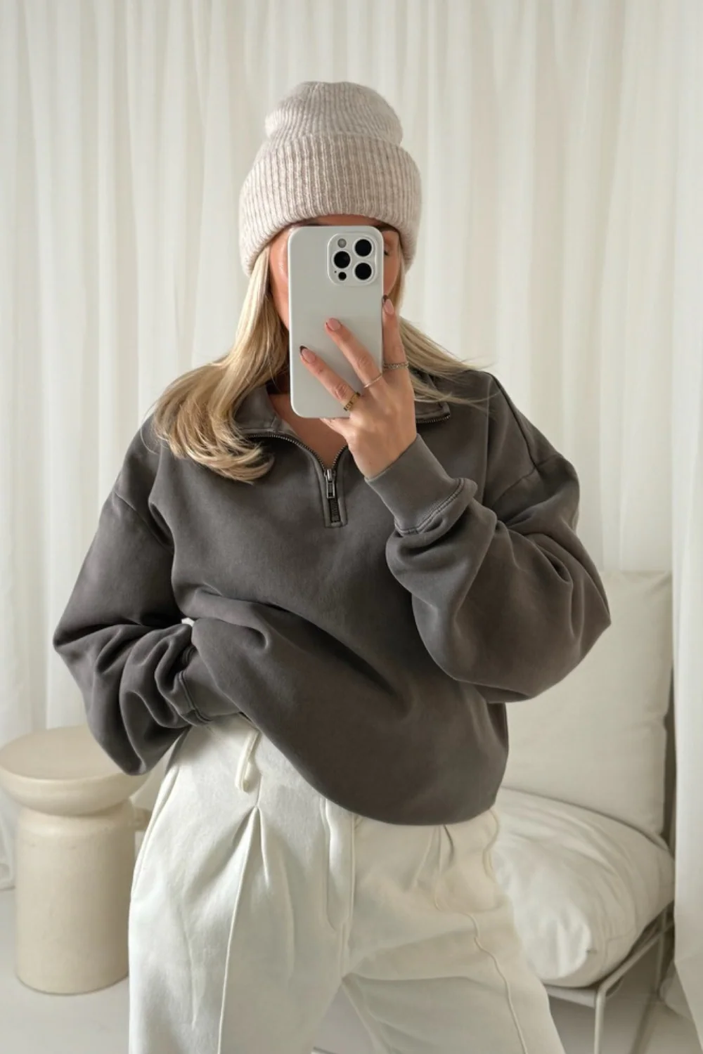 Konnie stone knit beanie hat - Image 2