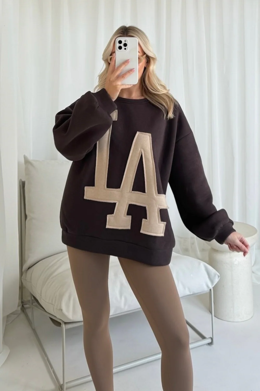 LA chocolate and beige sweater - Image 5