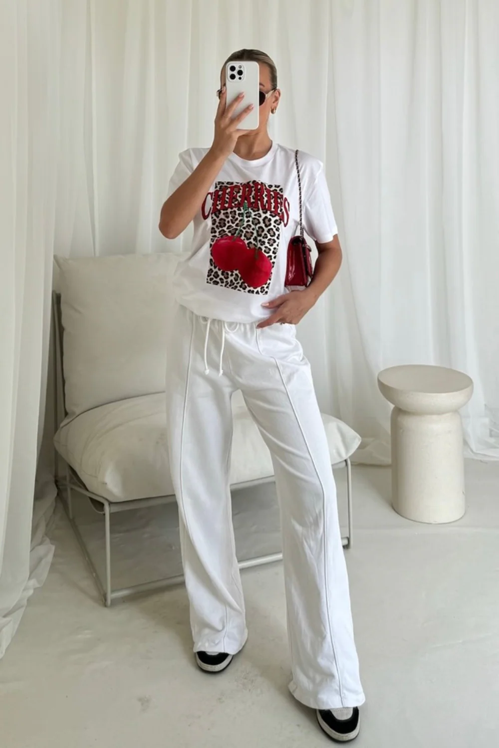Leopard cherry printed white t-shirt - Image 3