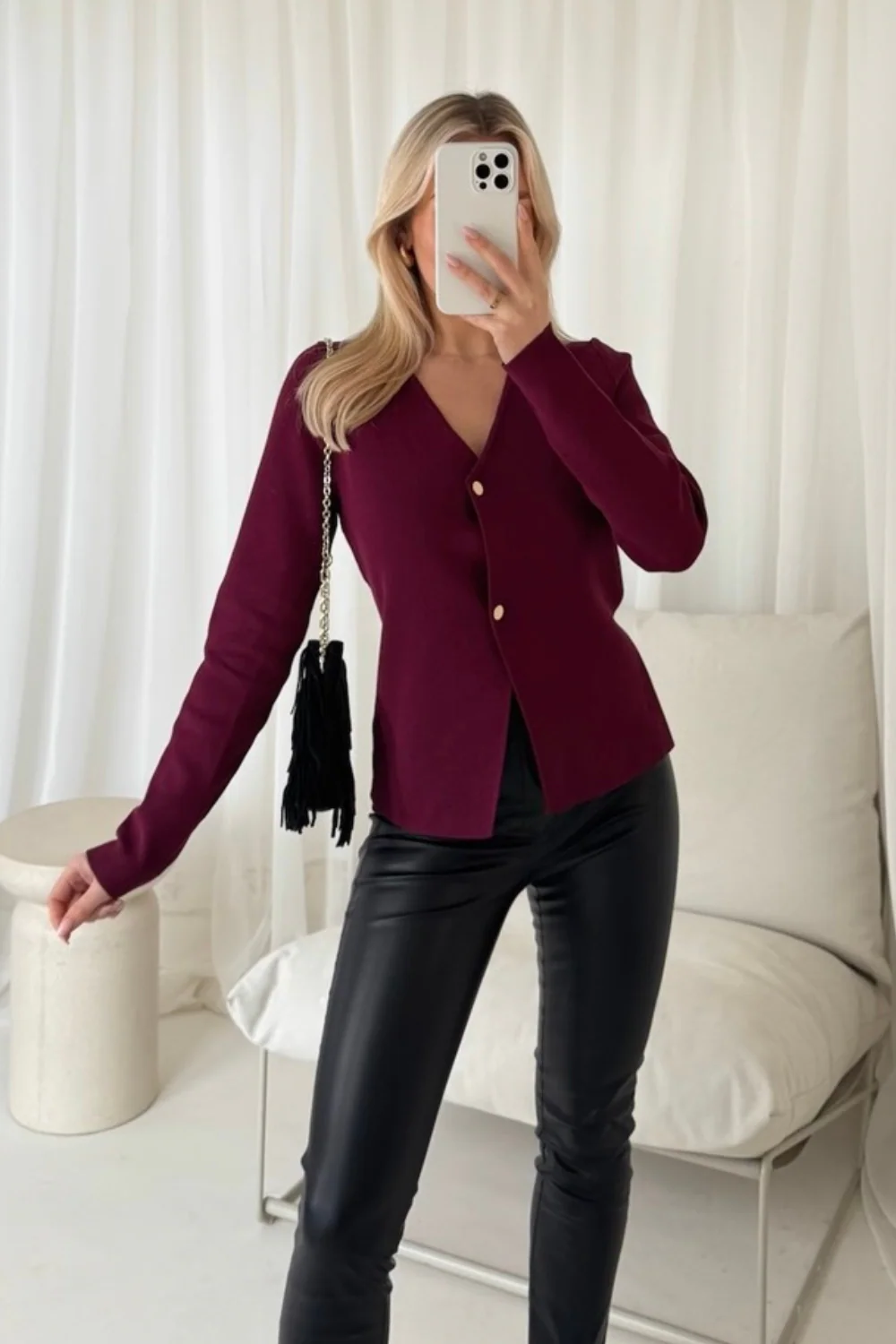Linda burgundy compact knit cardigan - Image 3