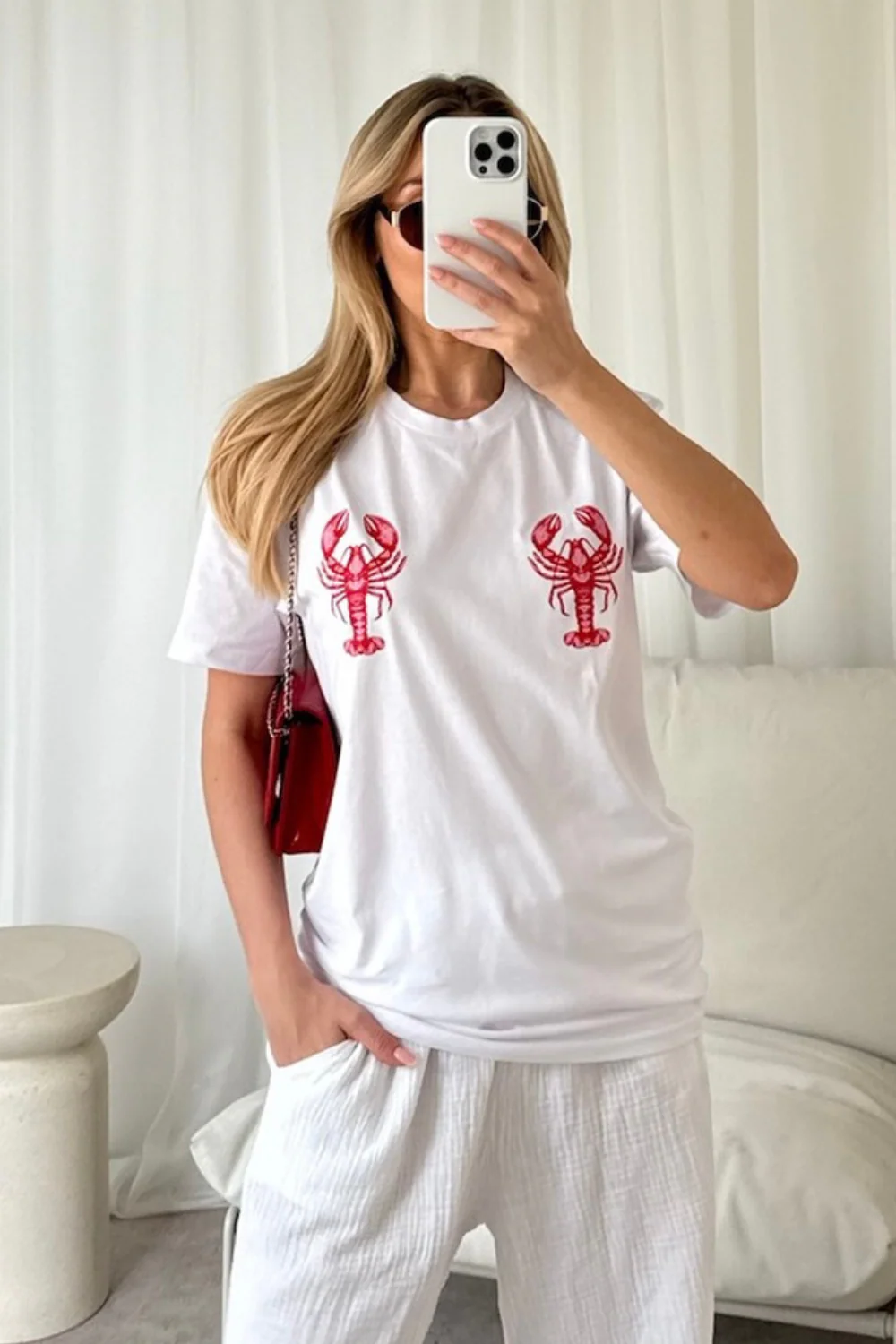 lobsters printed white t-shirt - Image 2